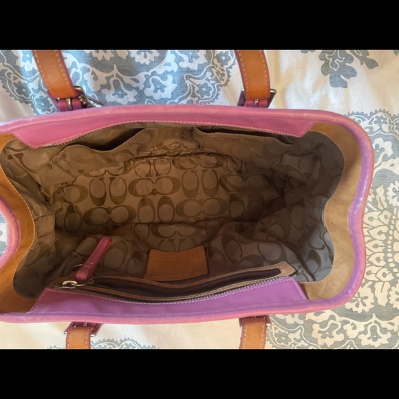 Coach Hamptons Collection Pink Leather Tote with White Stitching - Picture 5 of 12